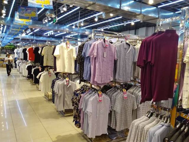 八鋼首家服裝批發城喜迎父親節，男士進店有禮，鞋帽批發優惠多